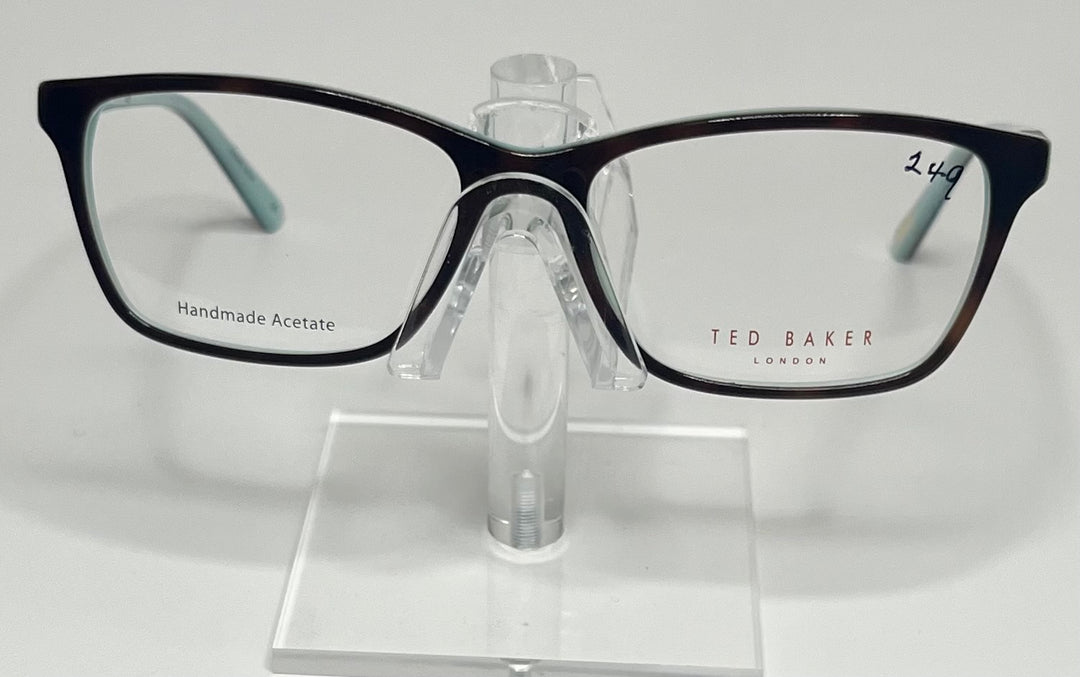 Ted Baker B740