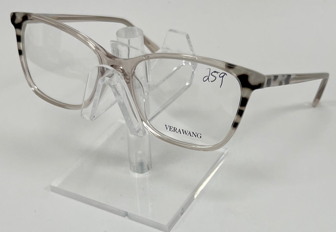 Vera Wang V576