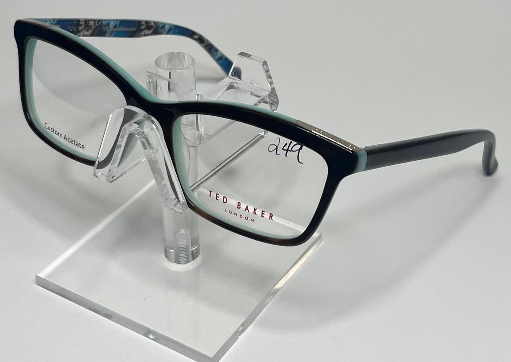 Ted Baker B740