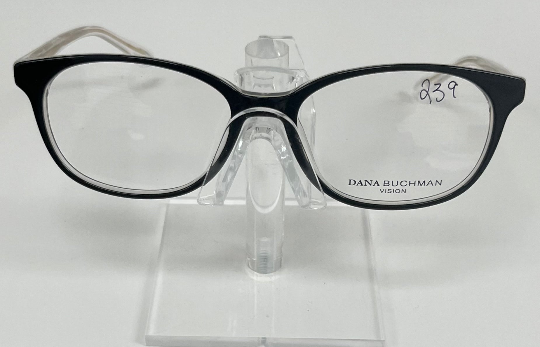 Dana Buchman Anicia