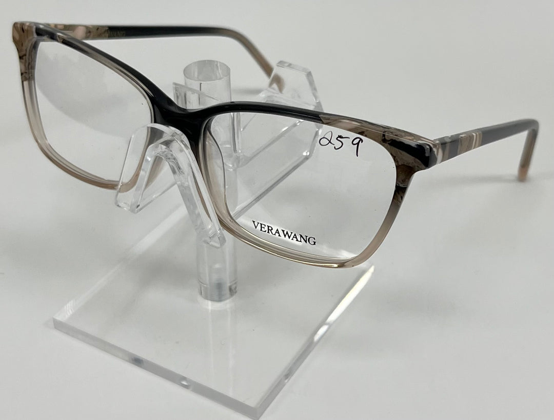 Vera Wang V533